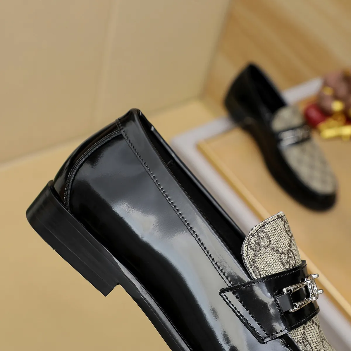 Men's men's shoes💰460💰💰Gucci official website men's business formal leather shoes updated💥Hong Kong counters synchronize new styles💥completely one-to-one replica shipment👍zero gap in counter quality 0⃣️made of imported cowhide on the outside+water-dyed🐂leather lining, color optional! Matching code 38-45